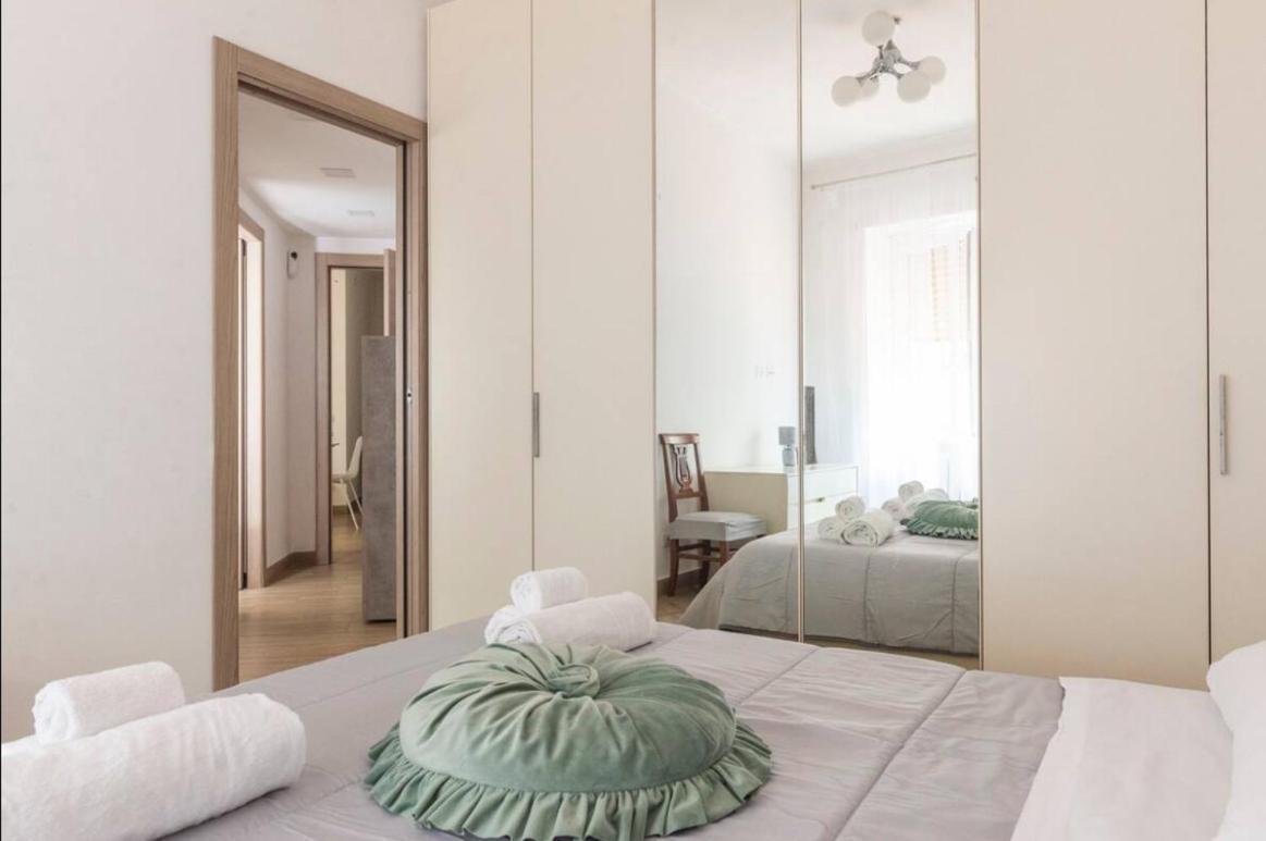 Large Garden Apartment Rom